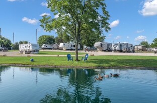 Mockingbird Meadows RV Park - Terrain de camping