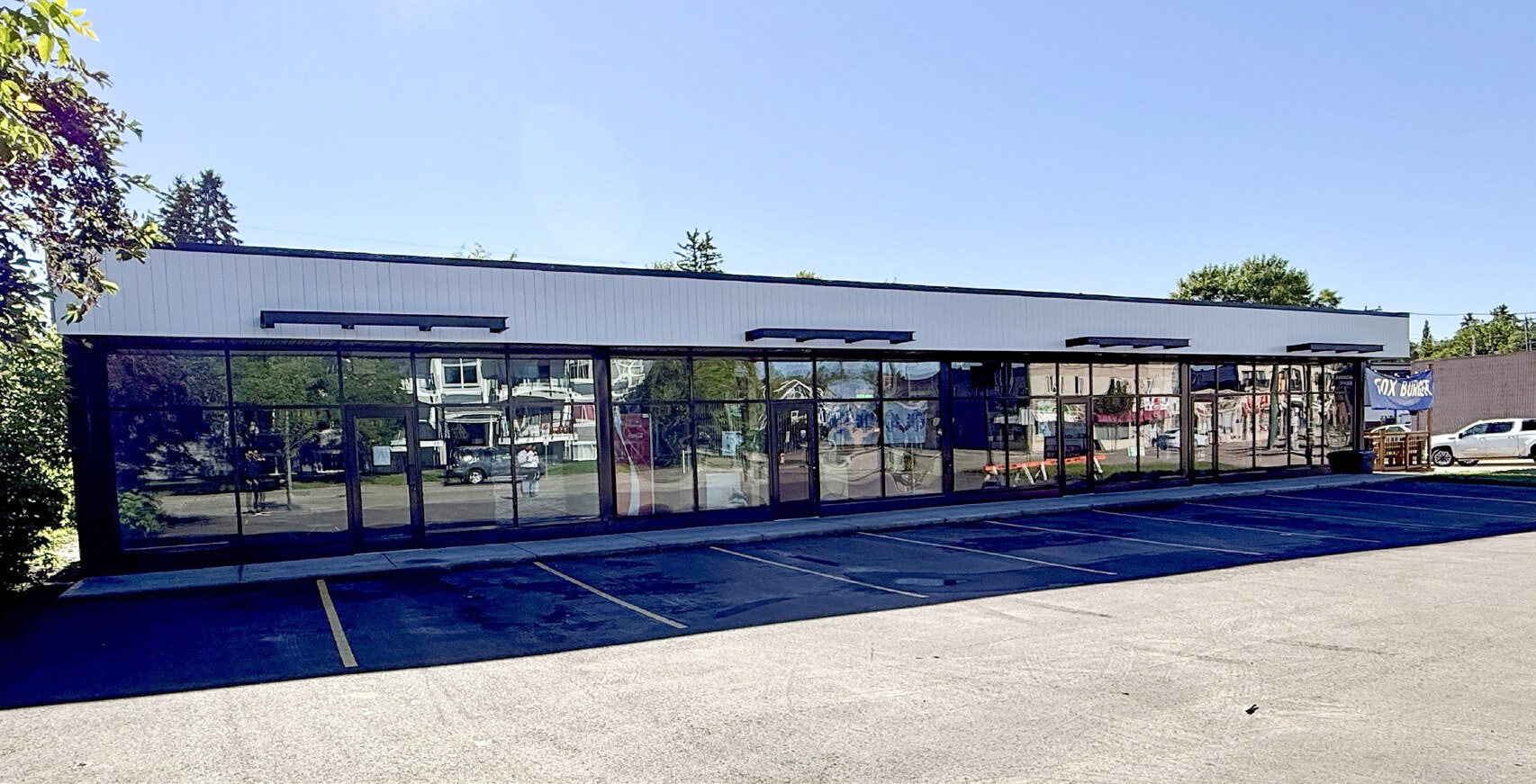 11003 124th St NW, Edmonton, AB for lease Building Photo- Image 1 of 2