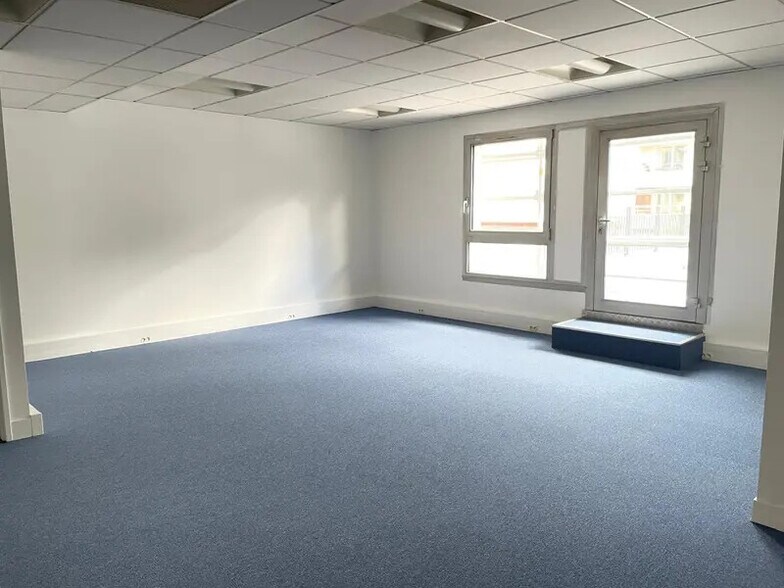 18 Rue Trézel, Levallois-Perret à louer - Photo du bâtiment - Image 3 de 13
