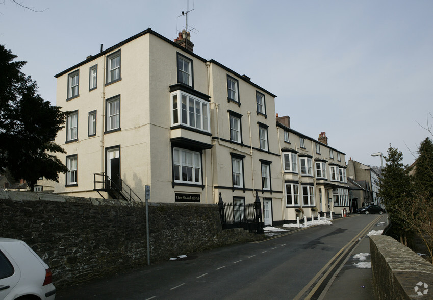 Mostyn St, Llangollen for sale - Primary Photo - Image 1 of 5