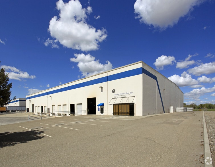 4113 Gold River Ln, Stockton, CA for lease - Building Photo - Image 2 of 3