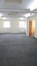 2 Broad St, Wokingham for lease Interior Photo- Image 2 of 4