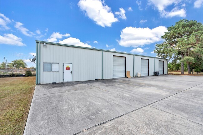 More details for 615 Rankin Cir N, Houston, TX - Industrial for Lease