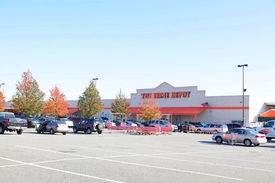 132-172 Fulton Ave, Hempstead, NY à louer - Photo du bâtiment - Image 3 de 6