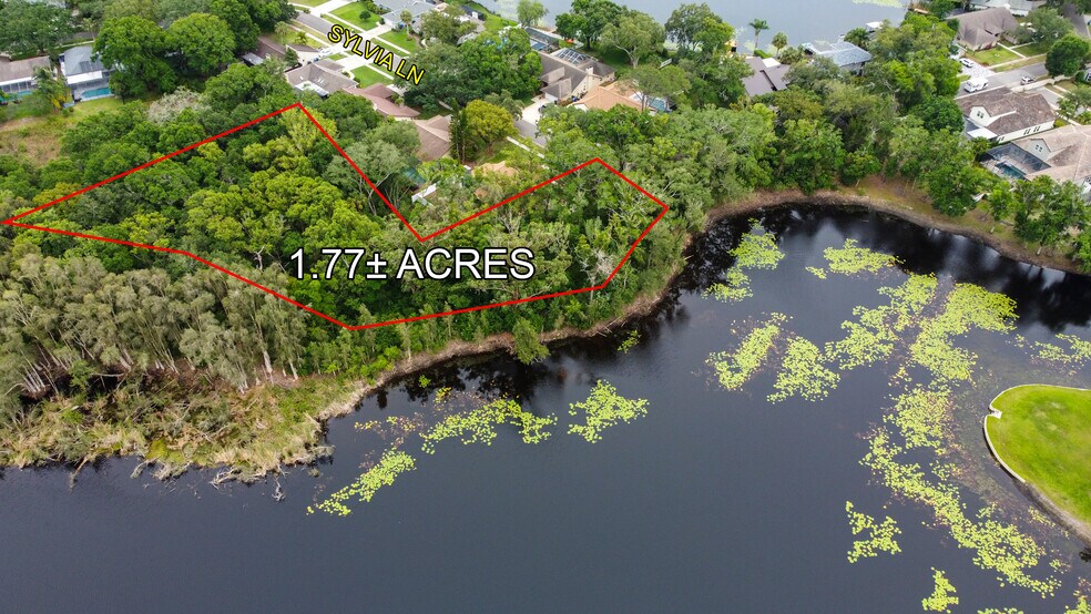 1024 Sylvia Ln, Tampa, FL à vendre - Photo du bâtiment - Image 2 de 2