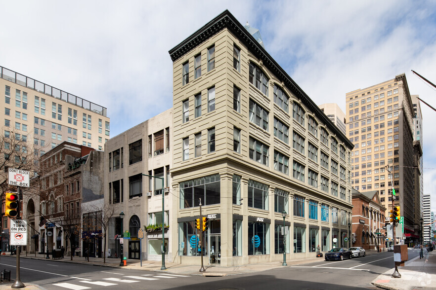 1501 Walnut St, Philadelphia, PA for lease - Building Photo - Image 1 of 4