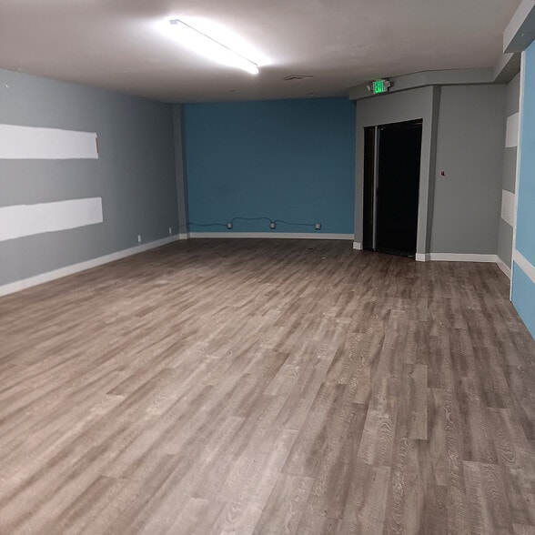 253 W Jefferson Blvd, Los Angeles, CA for lease - Interior Photo - Image 2 of 9