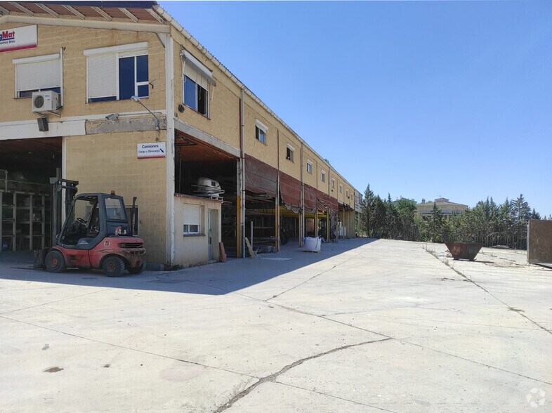 Office in Valdilecha, Madrid for lease - Building Photo - Image 2 of 27