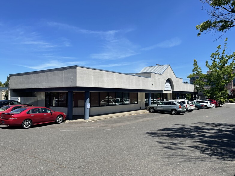 108 E Mill Plain Blvd, Vancouver, WA for lease - Building Photo - Image 1 of 9