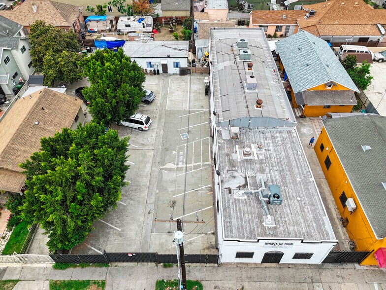 6617 S San Pedro St, Los Angeles, CA à vendre - Photo du bâtiment - Image 3 de 25