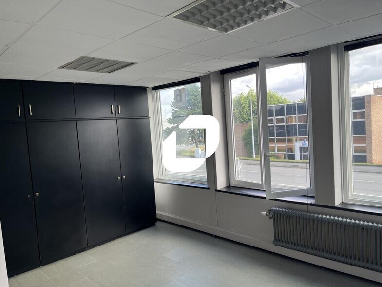 2 Rue Du Luyot, Seclin for lease - Interior Photo - Image 2 of 12
