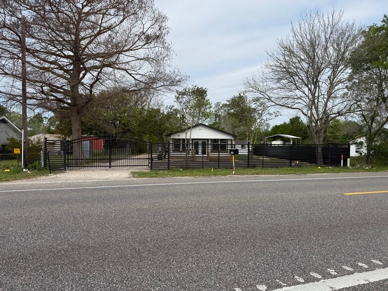 21095 FM 362 Rd, Waller, TX for sale - Building Photo - Image 2 of 47