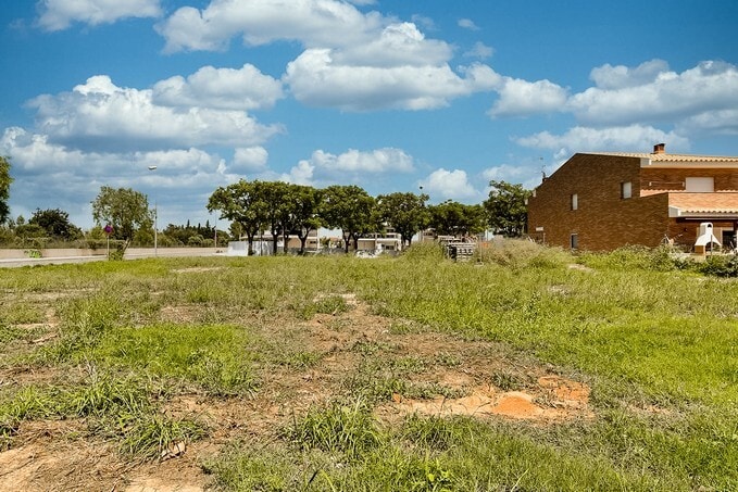 Suelos Cambrils portefeuille de 8 propriétés à vendre sur LoopNet.ca - Photo du bâtiment - Image 3 de 16
