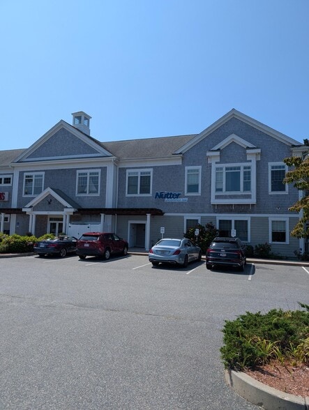1471 Iyannough Rd, Hyannis, MA for lease - Building Photo - Image 2 of 20