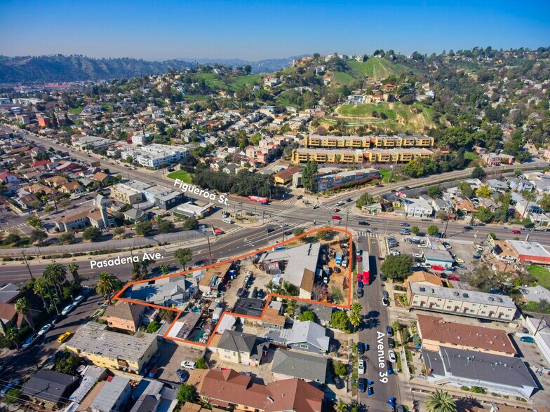 3832 Figueroa, Los Angeles, CA à vendre - Photo du bâtiment - Image 3 de 7