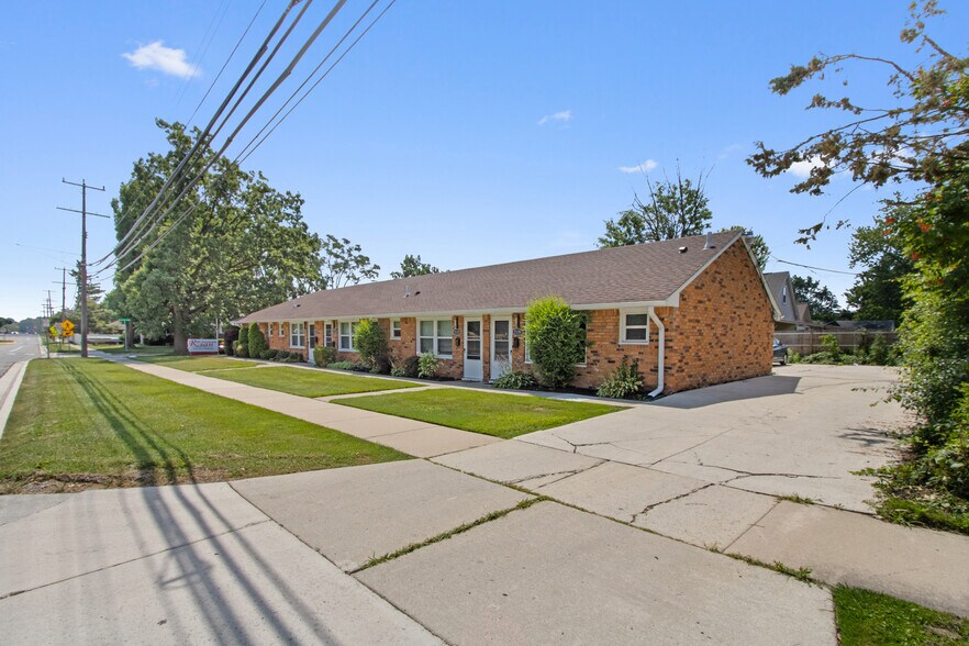 4125 Woodland Ave, Royal Oak, MI à vendre - Photo du bâtiment - Image 2 de 9