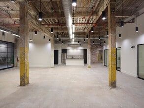 565 Northside Dr, Atlanta, GA for lease Interior Photo- Image 2 of 10