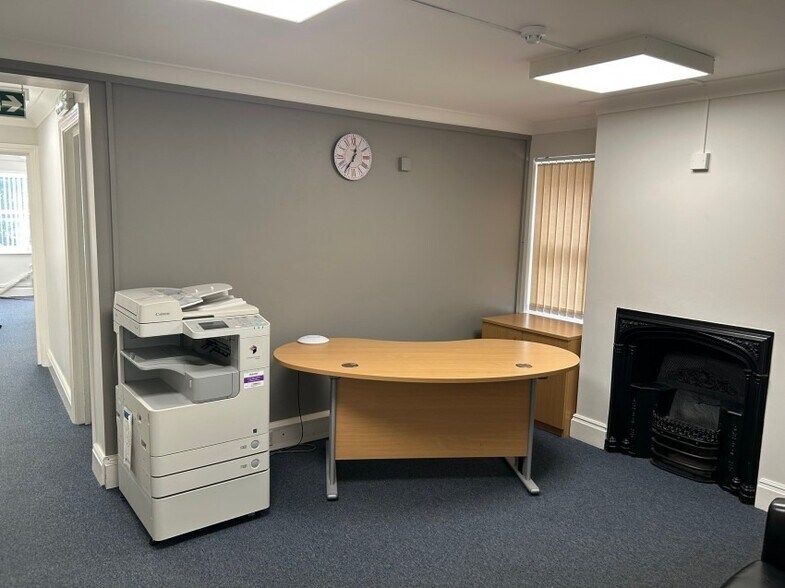 58 Guildford St, Chertsey à louer - Photo intérieure - Image 3 de 8