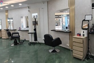Retail in Alcobendas, Madrid for lease Interior Photo- Image 2 of 2