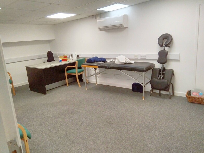 1-9 Barton Rd, Milton Keynes for lease - Interior Photo - Image 2 of 3