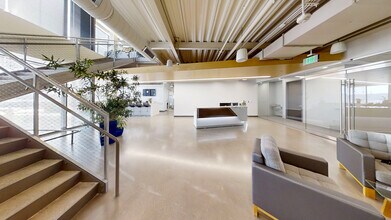 10100 W Innovation Dr, Wauwatosa, WI for lease Building Photo- Image 2 of 16