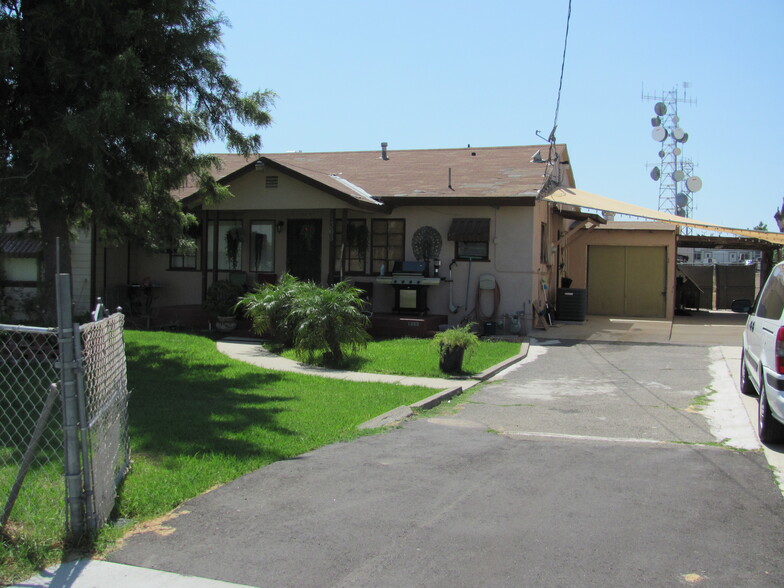 1368 N Maple Ave, Rialto, CA for sale - Primary Photo - Image 1 of 1