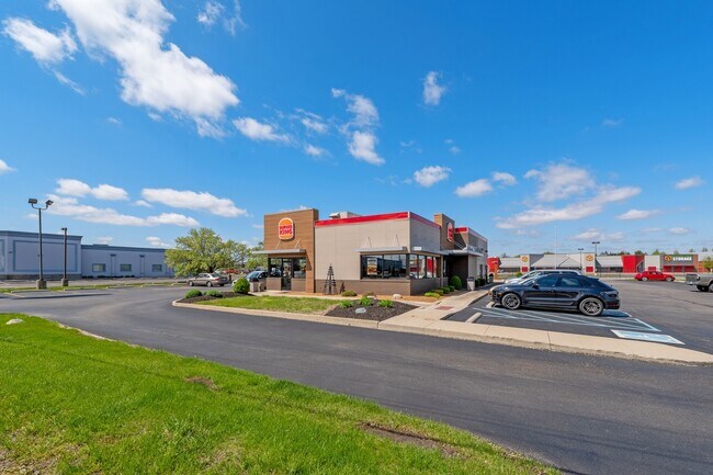 More details for 3904 W Bethel Ave, Muncie, IN - Retail for Sale