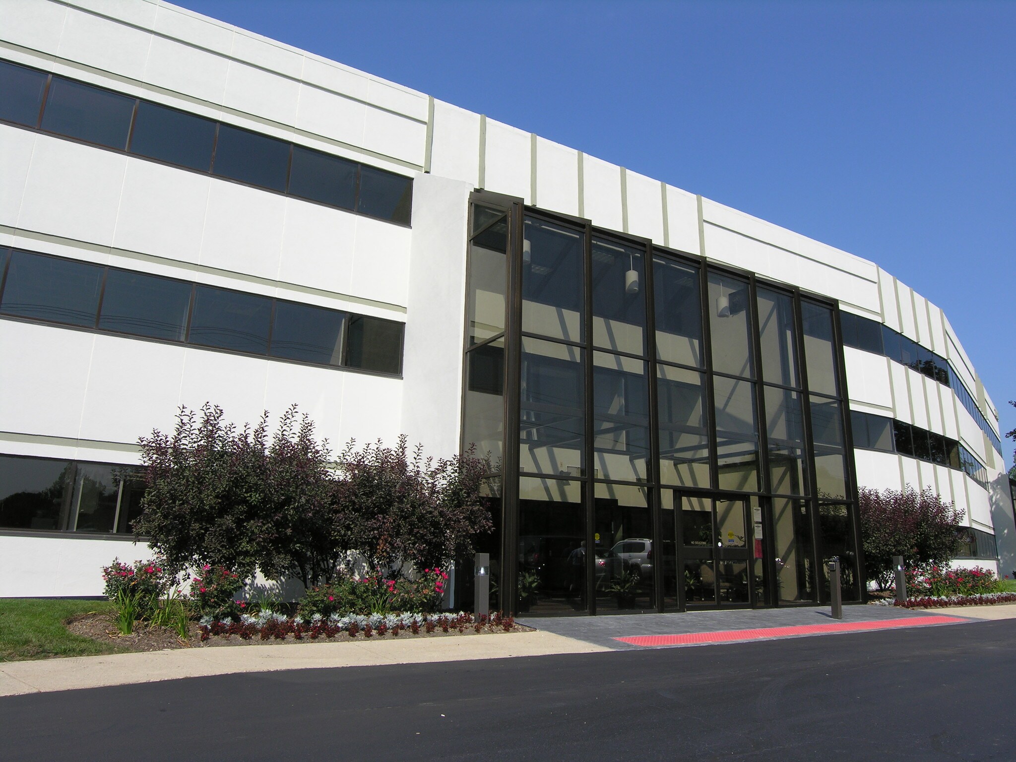 1020 Milwaukee Ave, Deerfield, IL à louer Photo principale- Image 1 de 8