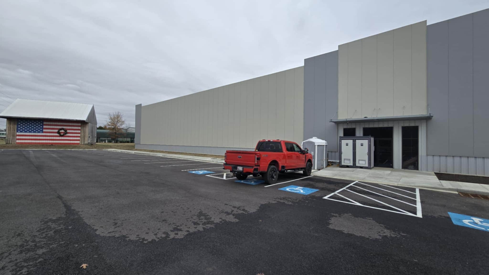 Sport Plex Campus portfolio of 3 properties for sale on LoopNet.ca Primary Photo- Image 1 of 4