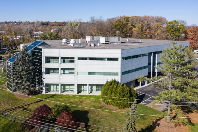 More details for 999 Riverview Dr, Totowa, NJ - Office for Lease