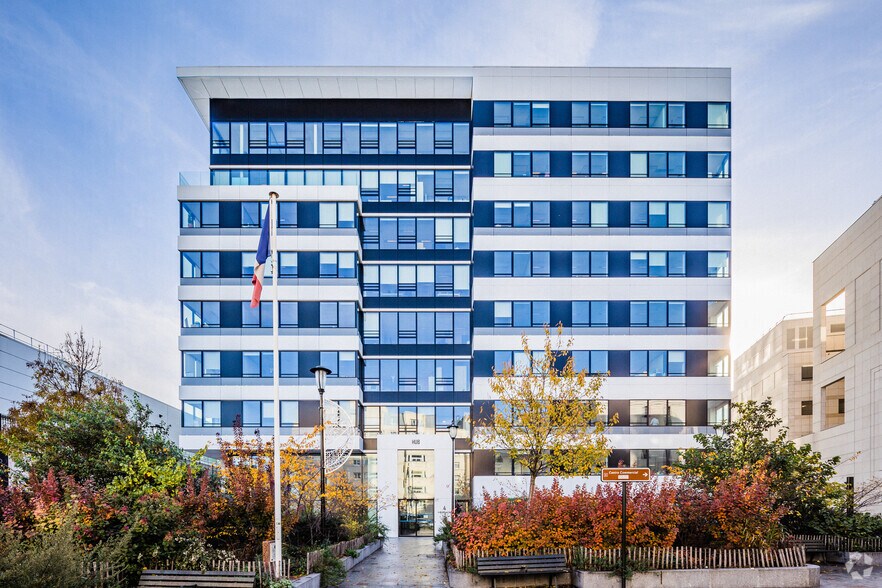 2-8 place du 8 mai 1945, Levallois-Perret for lease - Building Photo - Image 2 of 2