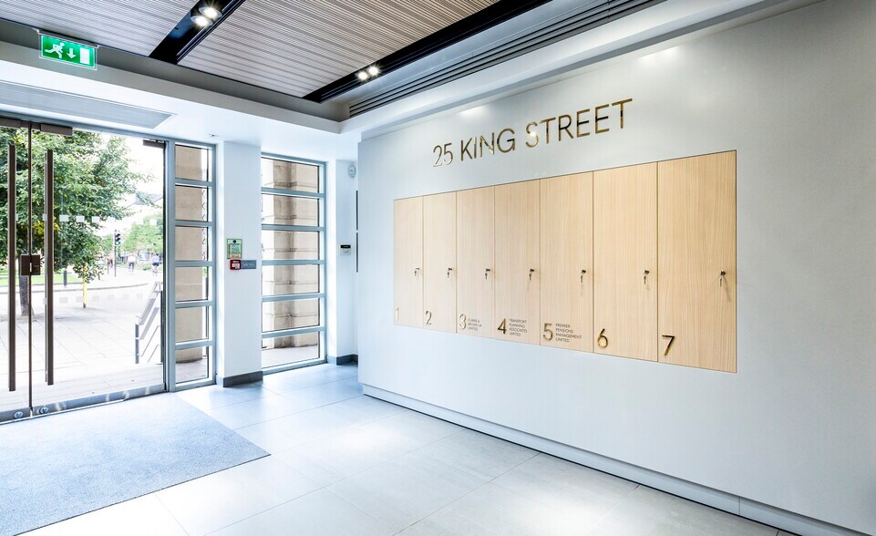 25 King St, Bristol à louer - Hall d’entrée - Image 2 de 4