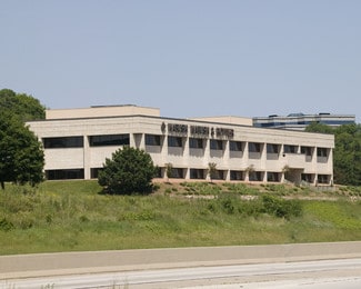 Plus de détails pour N14W23755 Stone Ridge Dr, Waukesha, WI - Bureau à louer