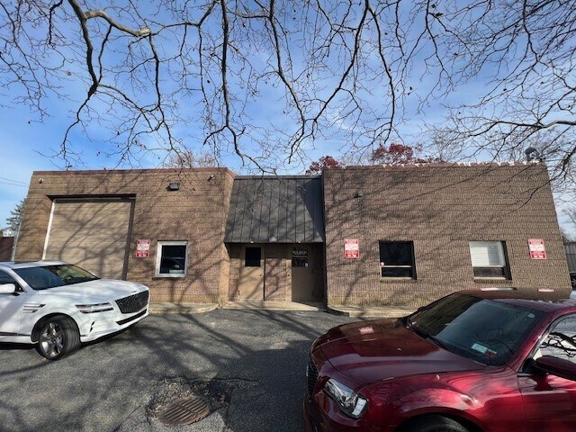 1255 Saint Louis Ave, Bay Shore, NY for lease Building Photo- Image 1 of 14