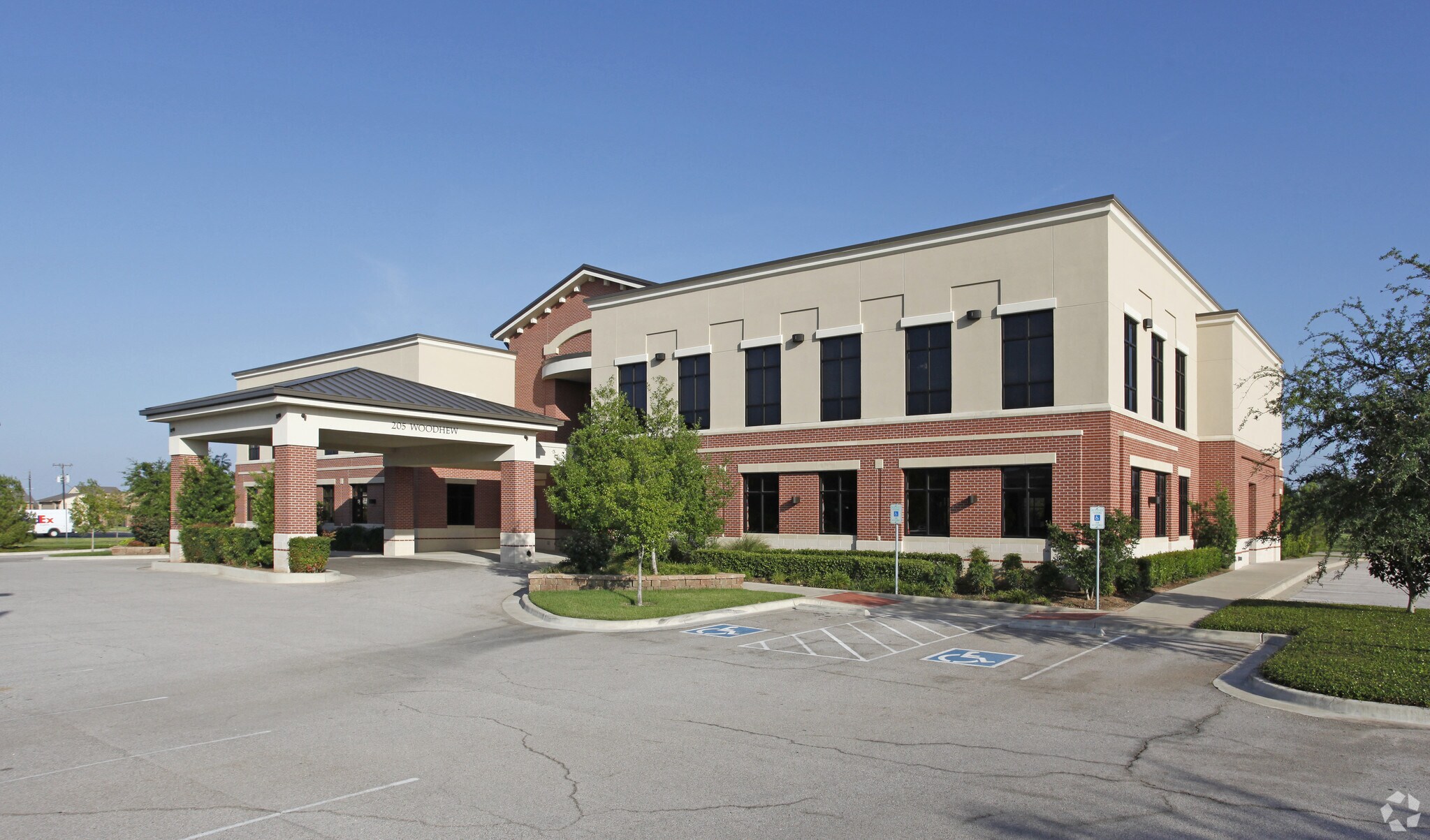 205 Woodhew Dr, Waco, TX for lease Building Photo- Image 1 of 11