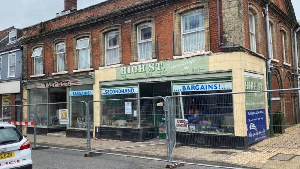 144-145 High St, Lowestoft à vendre - Photo du bâtiment - Image 2 de 4