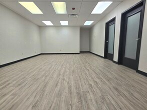 5350 S Western Ave, Oklahoma City, OK for lease Building Photo- Image 1 of 3