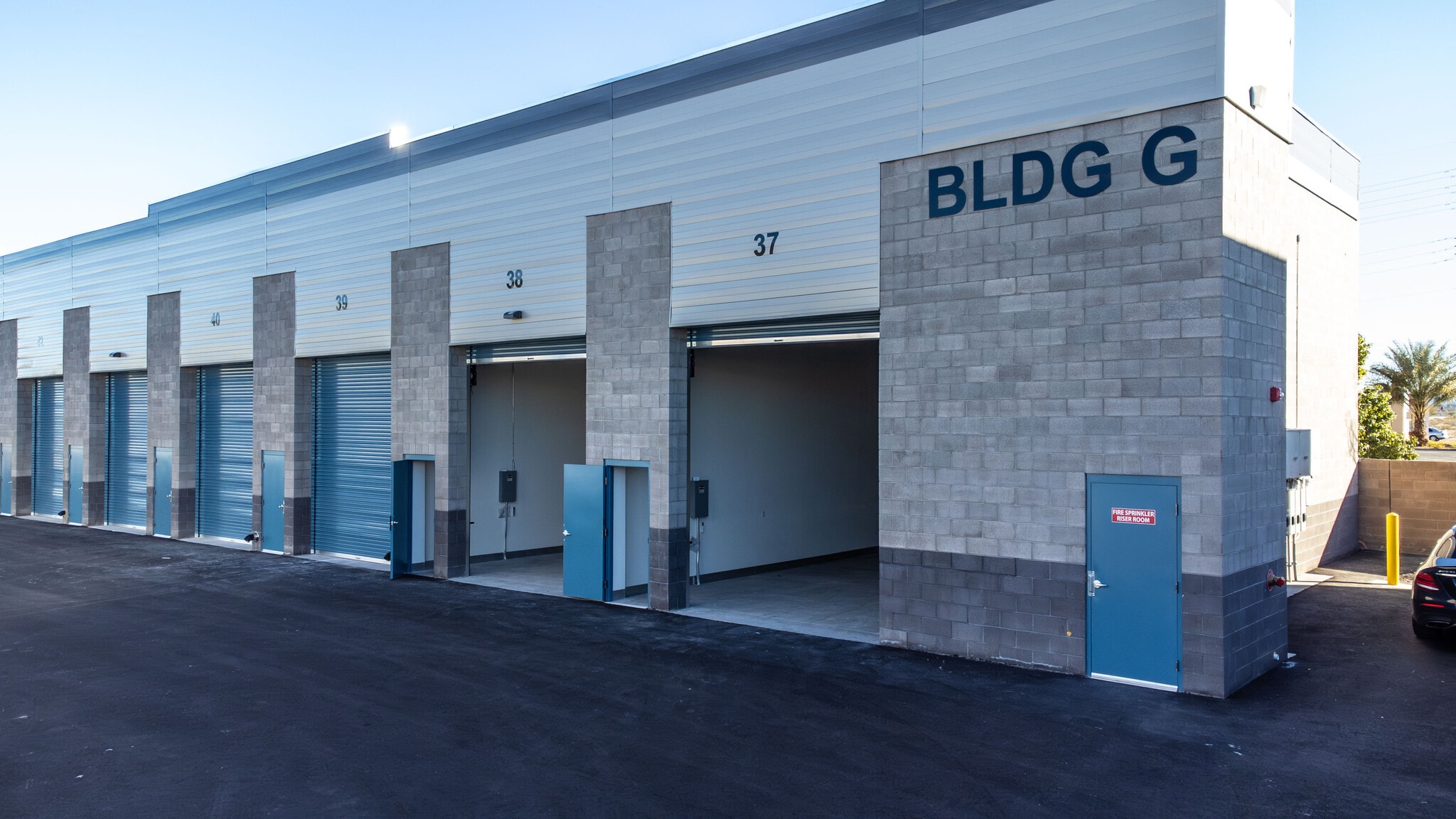 S. Jones Blvd. & W. Sunset Rd., Las Vegas, NV for lease Building Photo- Image 1 of 7