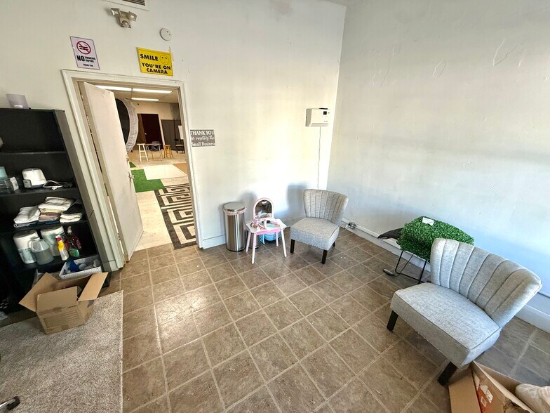 4448 Lewis Ave, Toledo, OH à vendre - Photo du bâtiment - Image 3 de 6