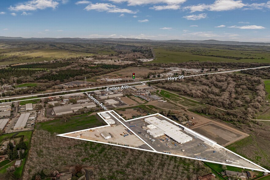 89 Loren Ave, Chico, CA à louer - Aérien - Image 3 de 5