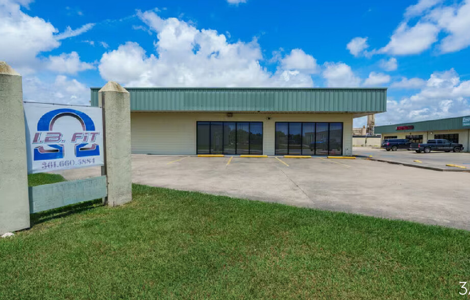 5809 Patton St, Corpus Christi, TX for lease - Building Photo - Image 3 of 7