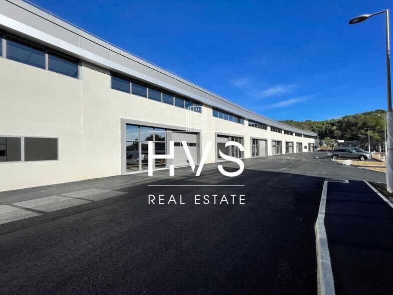 Local d'activités dans La Ciotat à vendre - Photo du bâtiment - Image 2 de 7