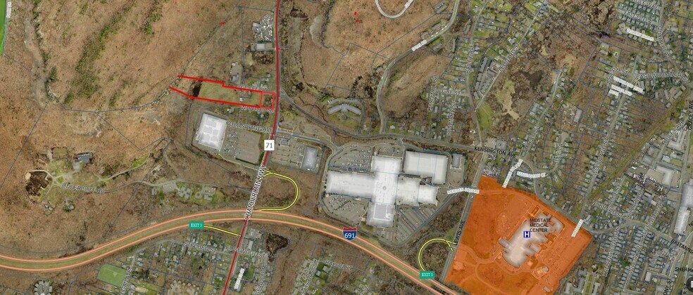 492 Chamberlain Hwy, Meriden, CT à vendre - Photo du bâtiment - Image 3 de 3