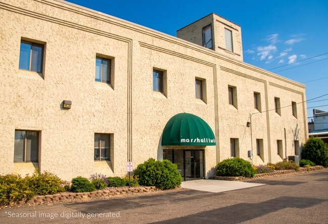 Plus de détails pour 12 W Marshall St, Rice Lake, WI - Bureau à louer