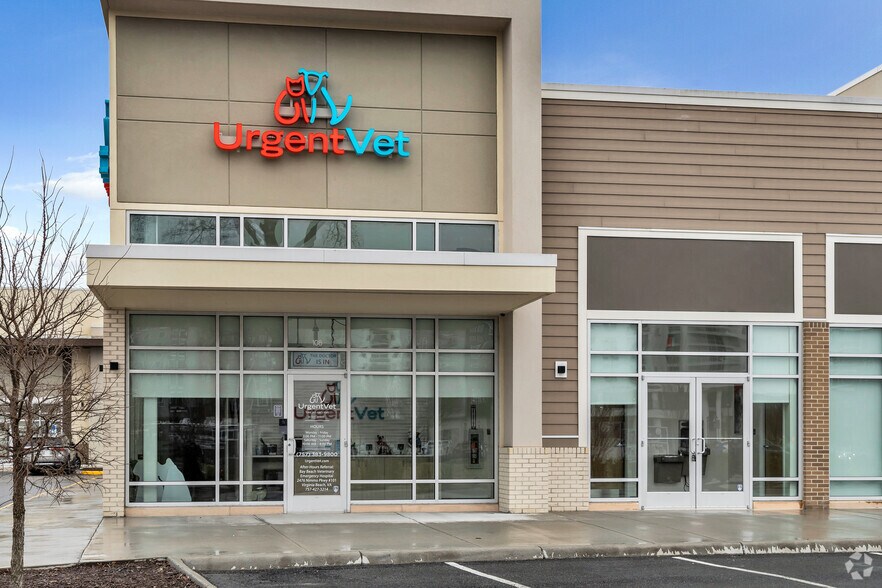 601 Volvo Pky, Chesapeake, VA à louer - Photo du bâtiment - Image 2 de 6