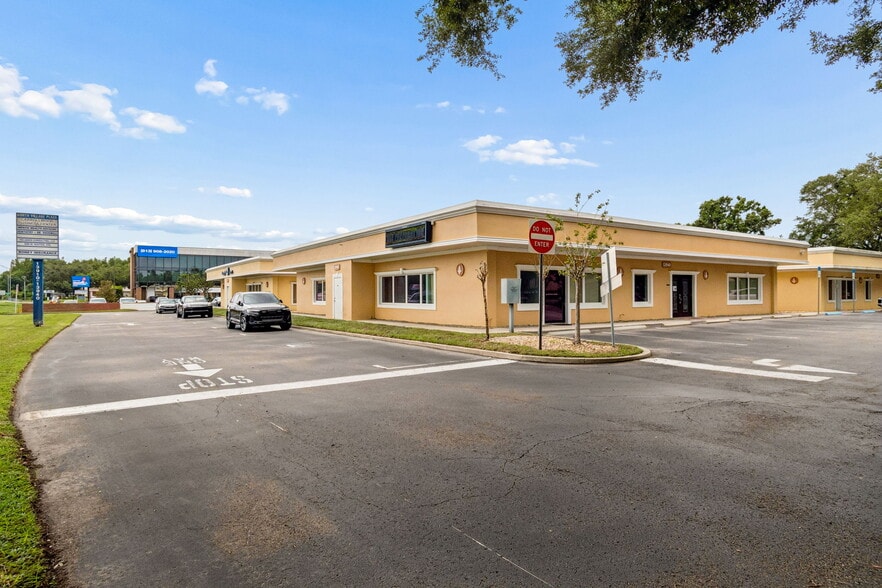 13940 N Dale Mabry, Tampa, FL for sale - Building Photo - Image 2 of 22