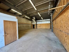 11917 Smith Dr, Huntley, IL for lease Interior Photo- Image 2 of 5