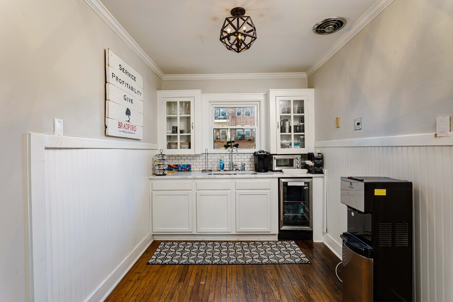 807 Bradford Ave, Nashville, TN à louer - Photo du bâtiment - Image 3 de 17