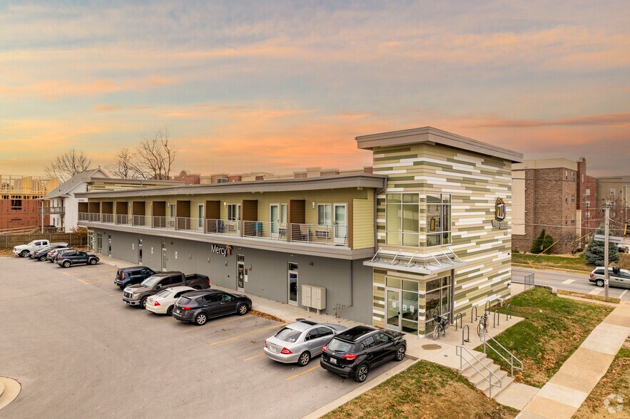 616 E Madison St, Springfield, MO for lease - Building Photo - Image 1 of 5