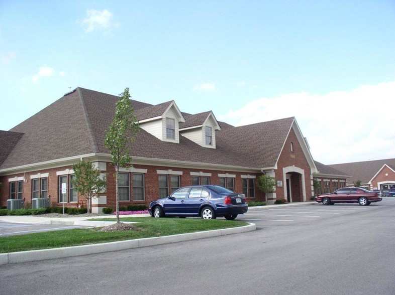 9860 Westpoint Dr, Fishers, IN for lease - Building Photo - Image 2 of 6